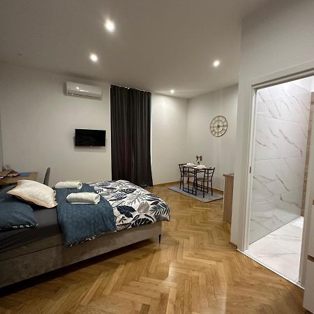 Studio Apartment Fiorello I リエカ エクステリア 写真